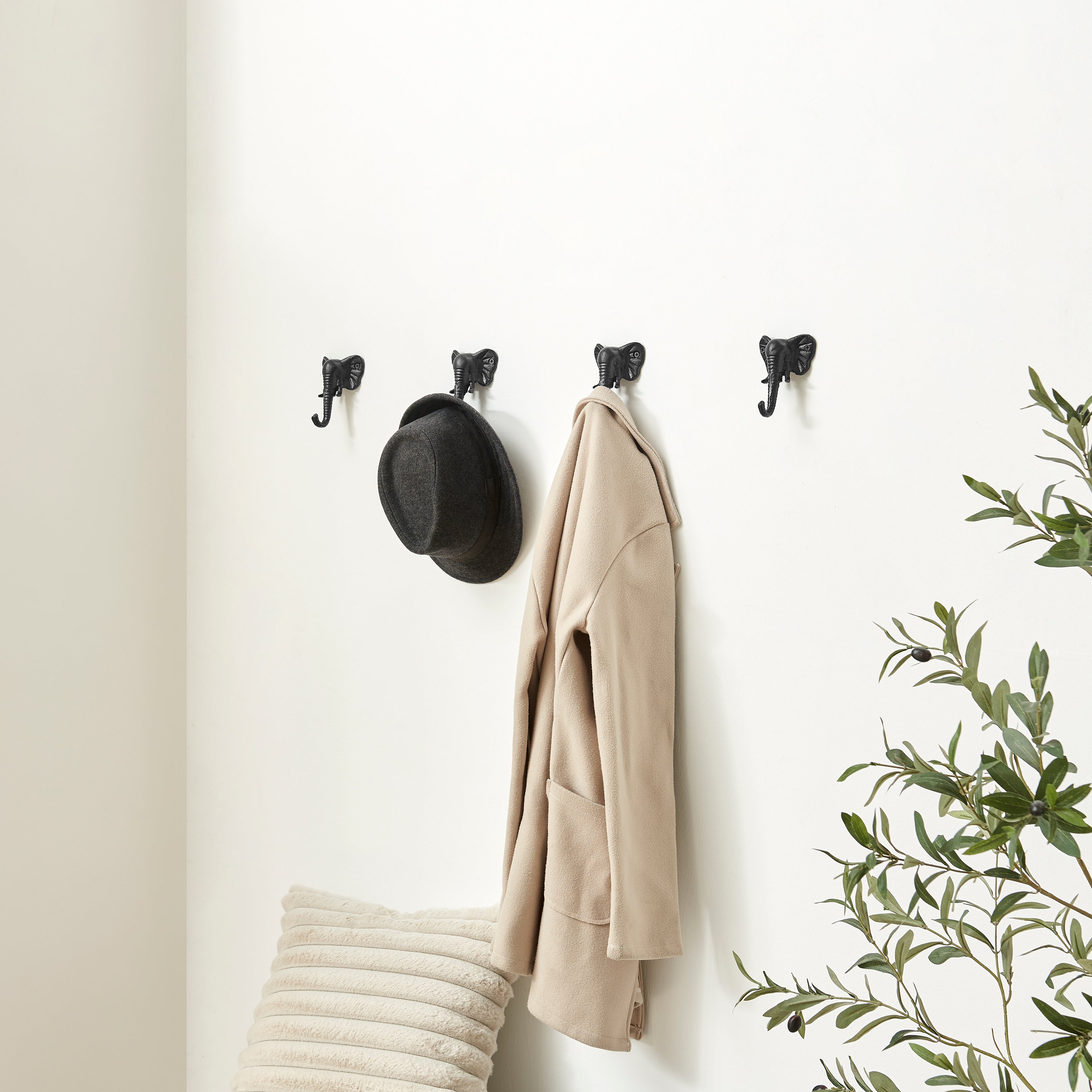 Elephant Trunk Wall Hooks (Set of 4)
