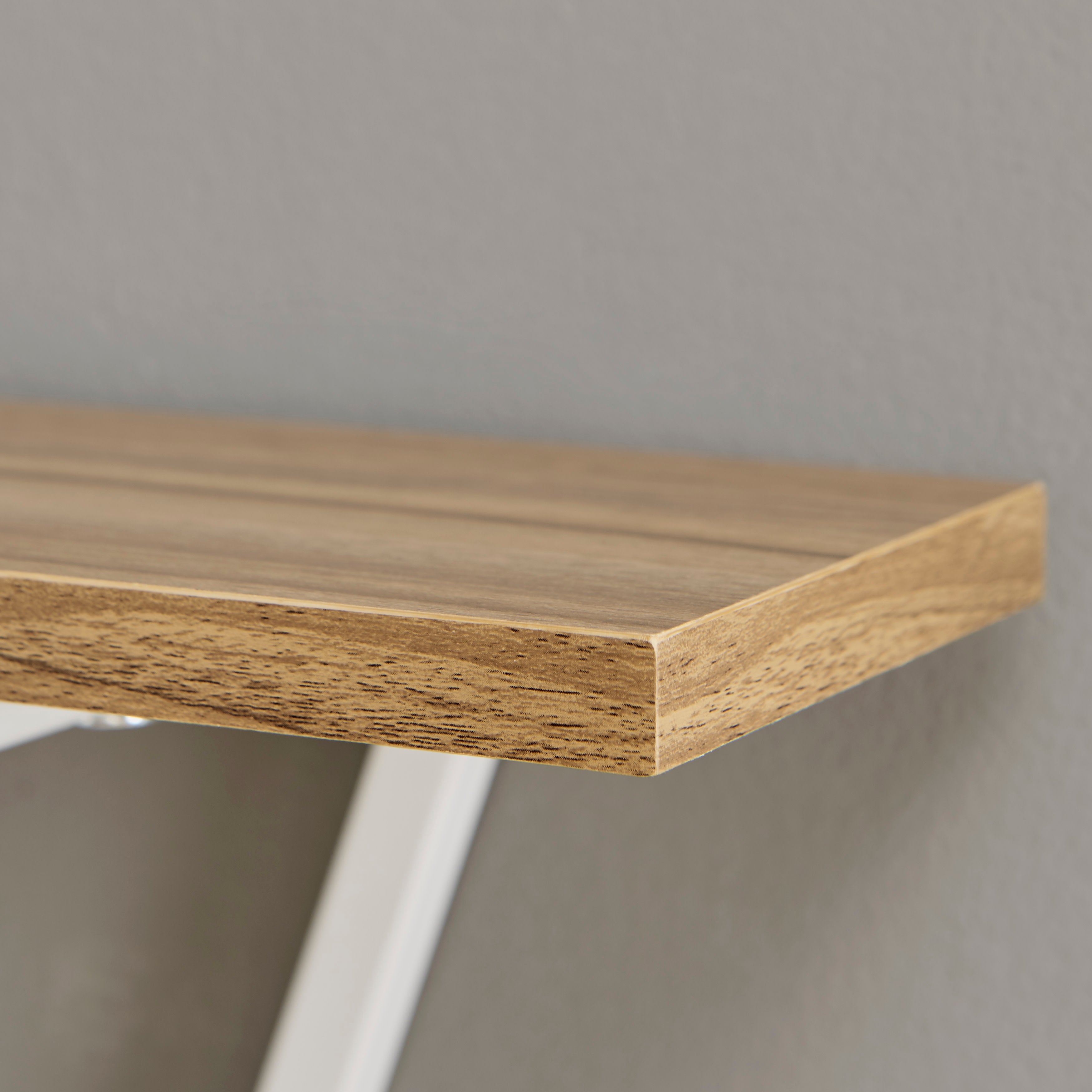 White/Light Walnut