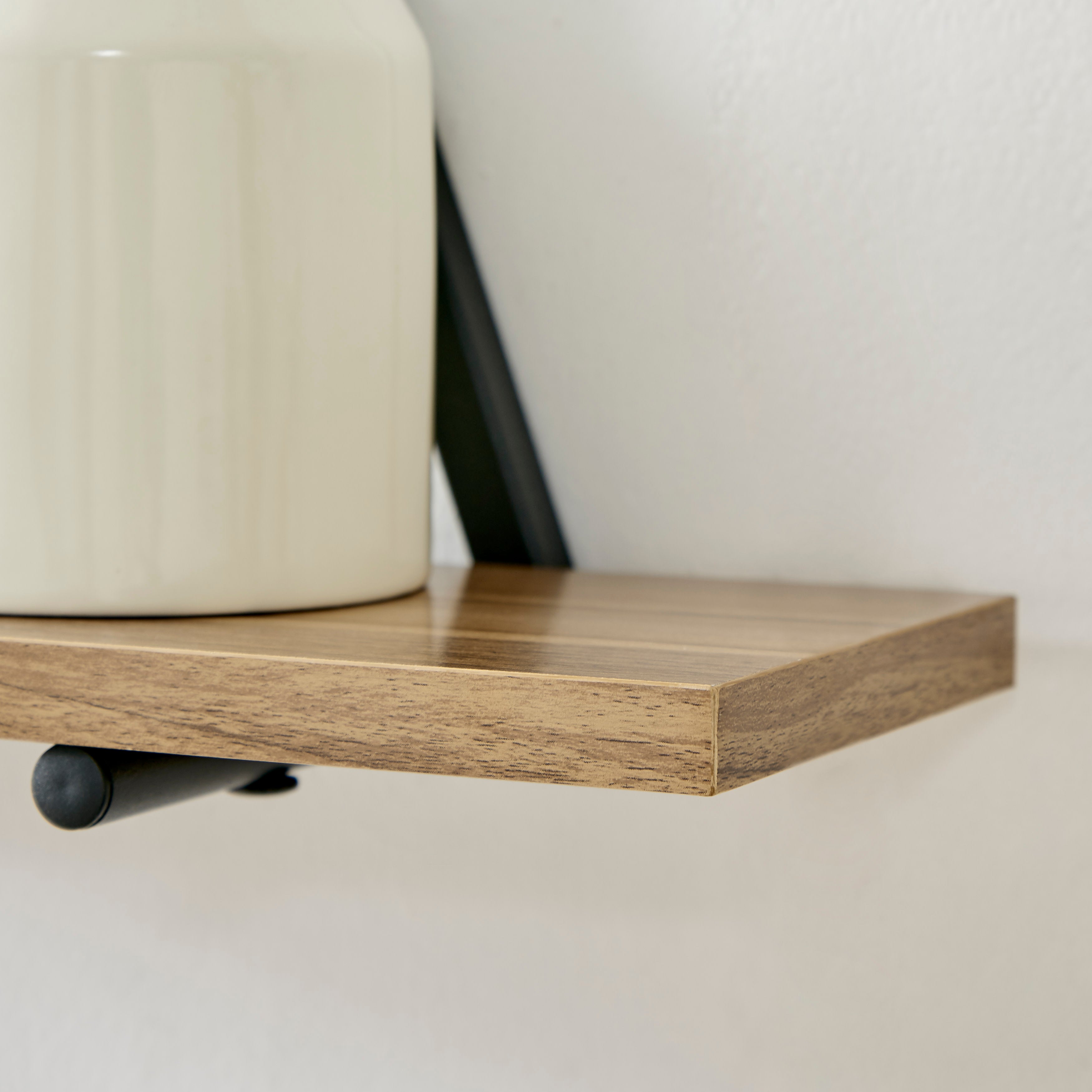 Black/Light Walnut