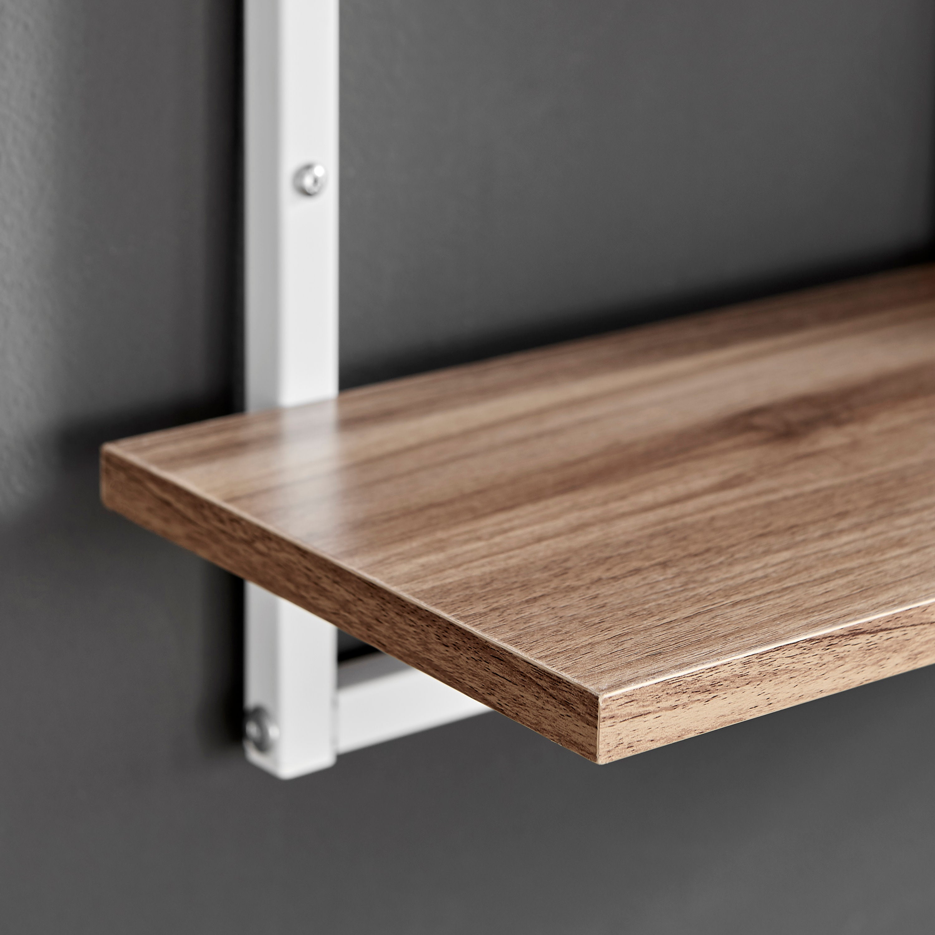 White/Light Walnut