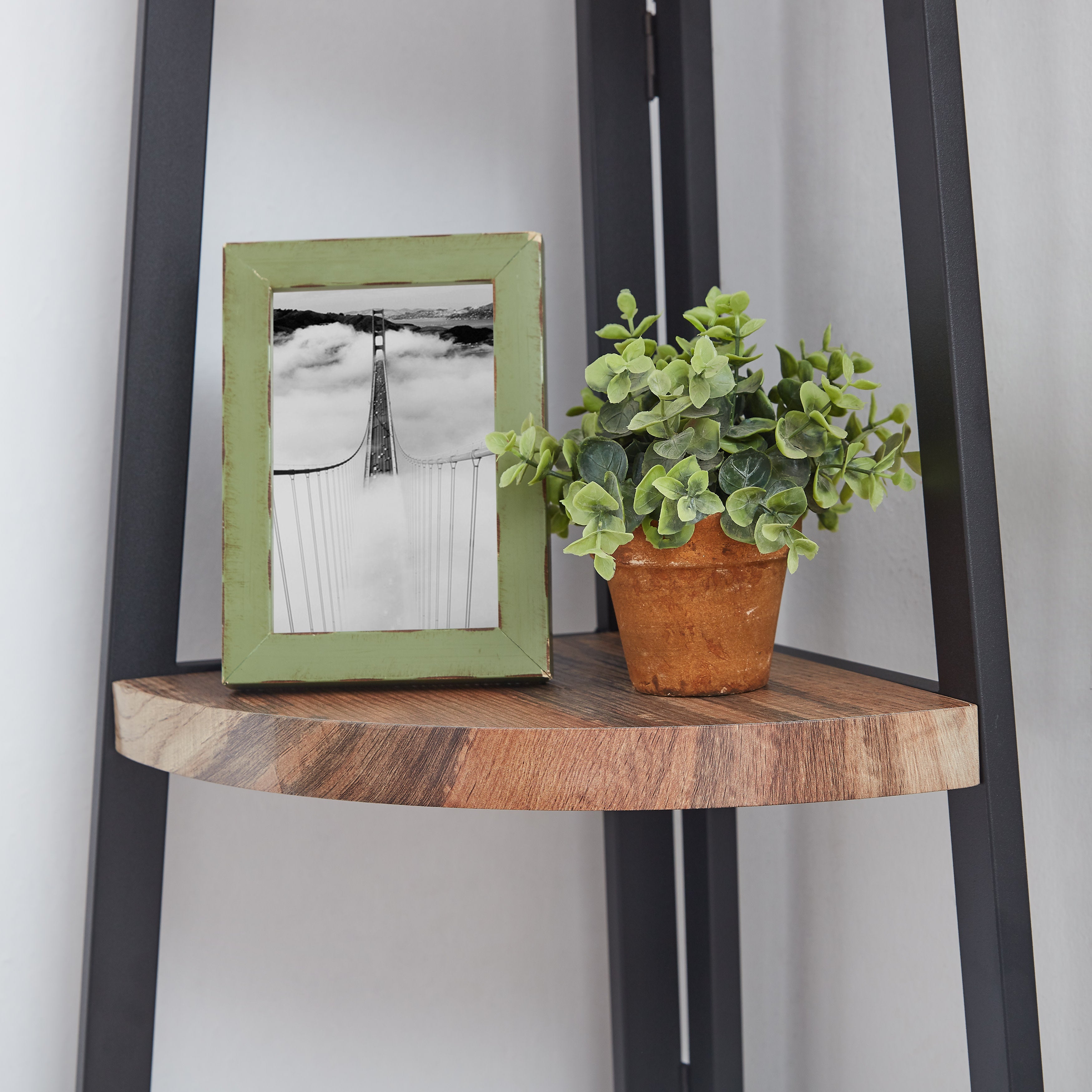 Black/Rustic